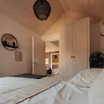 Semesterbostad Fika Tiny House Epe